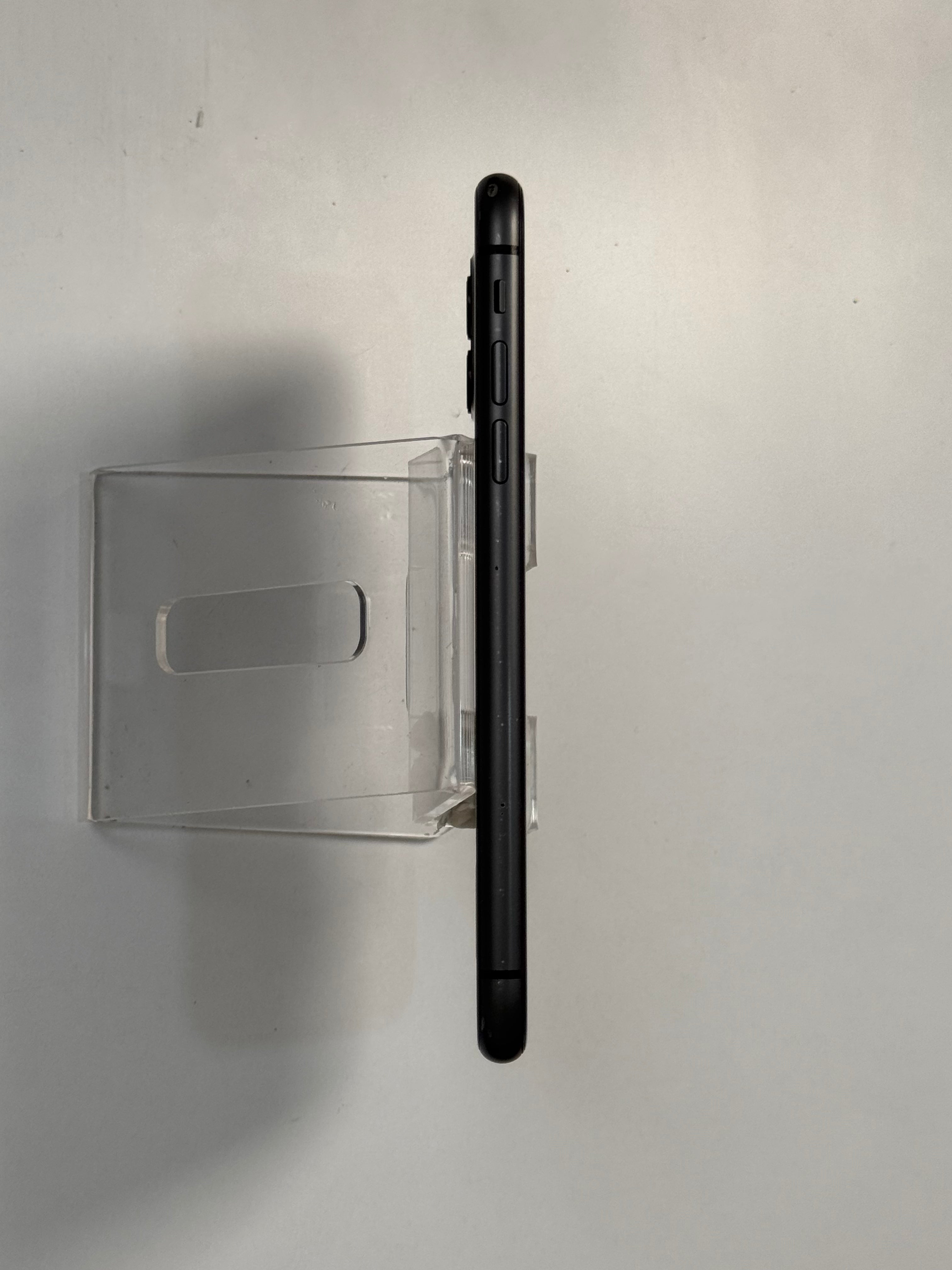 iPhone 11 64GB ex iBox Black